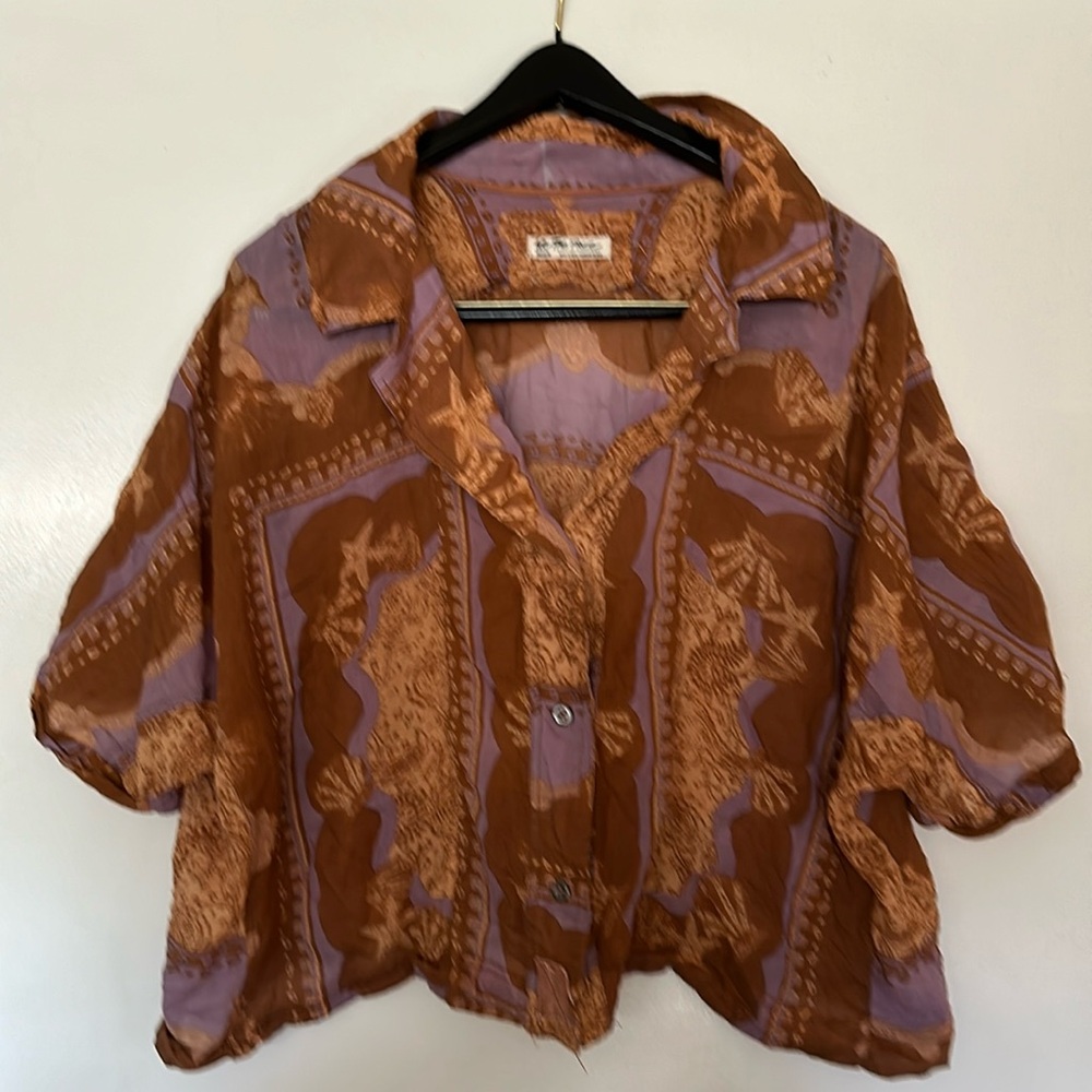 We the free button up